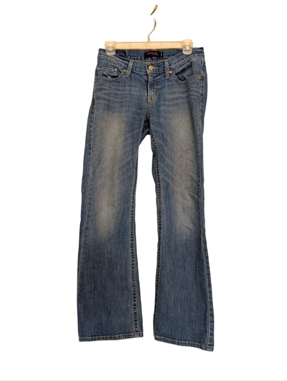 Levi's 528 Curvy Cut Low Rise Bootcut Flare